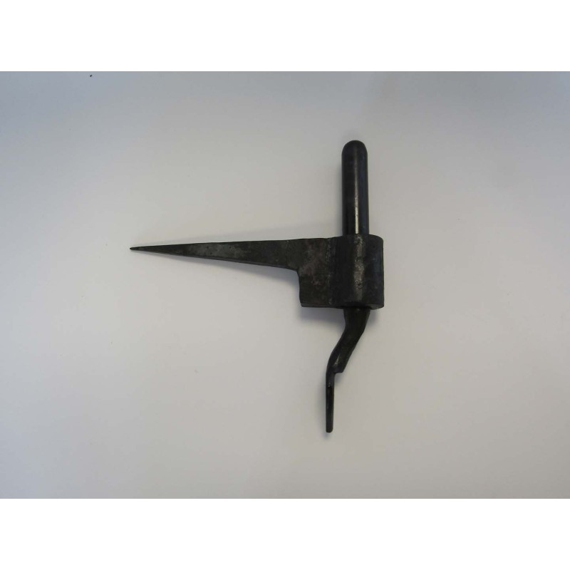Gond forgé à patte et pointe Ø 16 mm
